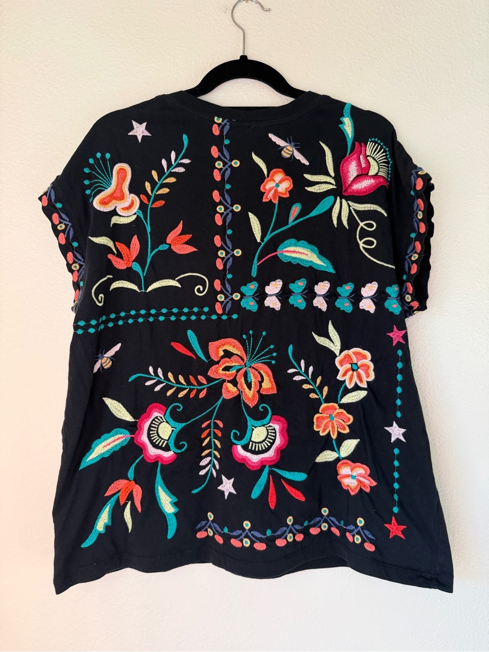 Johnny Was Averi Relaxed Tee, Size Large - Picture 5 of 9